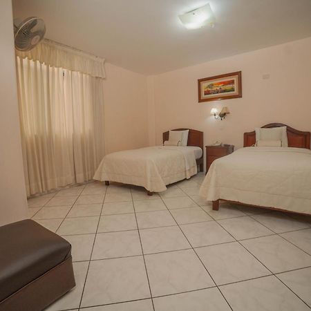 Hotel Torre Norte Trujillo Esterno foto