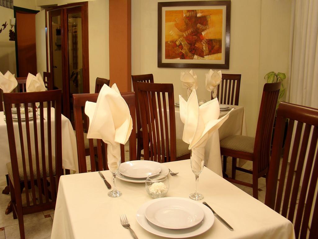 Hotel Torre Norte Trujillo Esterno foto