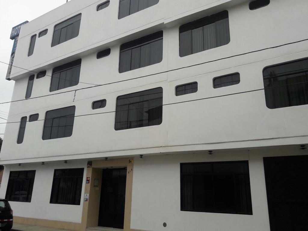 Hotel Torre Norte Trujillo Esterno foto